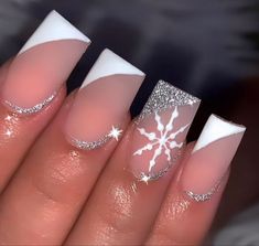 Square Short Christmas Nails, Christmas And New Year Nails Acrylic, Snowflake Glitter Nails, Snow Flakes Nails, Silver Snowflake Nails, Snow Flake Nail Art, Snowflake Acrylic Nails, Christmas Nails With Snowflakes, Snowflake Nail Ideas