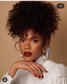 Flawless Face Makeup, Twa Hairstyles, Sweet Temptation, Afro Natural, Natural Hair Bride, Hair Puff, Afro Style, Natural Afro Hairstyles, Curly Hair Extensions