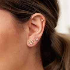 Simple sparkle at its best, these sparkling flower stud earrings are a Scream Pretty favourite. Perfect for a bridal party, gifting to bridesmaids to wear or perfect for a second or third piercing. The flower motif would work just as well for a summer barbeque with a floaty dress - these dainty sparkling flower studs are for everyone and everything!All Scream Pretty pieces will be beautifully presented in our signature branded packaging. Material: 18ct Gold Plated Recycled Sterling Silver with C Flower Studs Earrings, Hannah Martin, Summer Barbeque, Matching Jewellery, Bridal Jewelry Collection, Stone Colour, Earring Ideas