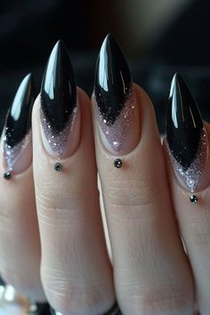 3d Nail Art Designs, Witchy Nails, Punk Nails, Gothic Nails, Goth Nails, Video Tiktok, Black Nail Designs, Almond Acrylic Nails, Black Nail