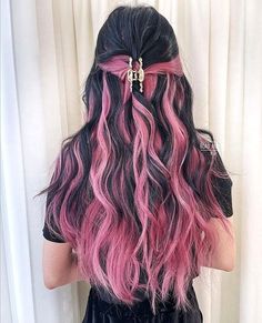 Silly Hairstyles, Black Hair Pink Highlights, Lighthouse Core, Underdye Hair, Pink And Black Hair, Pink Ombre Hair, Pink Hair Dye, Hair Color Underneath