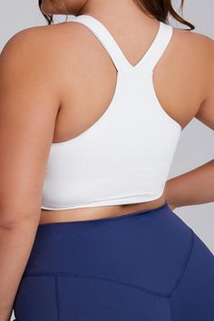 Feel confident and comfortable during your workouts with our Plus Size Sleeveless Back Y-Strap Sports Bra! Designed with a supportive Y-strap back and sleeveless design, this bra provides maximum range of motion and keeps you cool. Perfect for plus size athletes looking for maximum support and style. Style Active Fabric Type Blended fabrics Material Nylon Neckline Strappy Pattern Type Solid Sleeve Length Sleeveless Season Summer Chest Pad Removable Padding Fabric High Stretch Sleeveless Sports Bra With Built-in Padding For Yoga, Sports Tank Top With Built-in Bra And T-back, Athleisure Sports Bra With Built-in Padding And Wide Straps, T-back Sports Bra With Medium Bust Support For Yoga, Gym Tank Top With Built-in Padding And Wide Straps, Gym Sports Bra With Built-in Bra And Wide Straps, Functional Sports Tank Top With Built-in Bra, Sporty Sports Bra With Medium Support And Tank Straps, Sporty Medium Support Sports Bra With Tank Straps