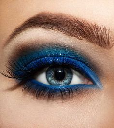 25 Best Eye Makeup Tutorials Blue Eye Makeup Tutorial, Makeup Cantik, Make Up Designs, Natural Eye Makeup Tutorial, Gold Eyeliner, Eyeliner Tips, Eye Makeup Looks, Hooded Eye Makeup, Hot Makeup