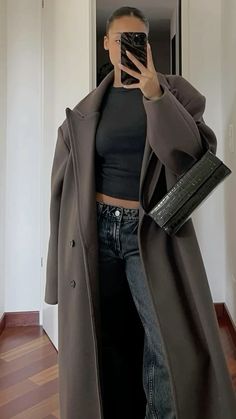 Autumn Outfit Inspo, Oversized Trench, Oversized Trench Coat, Mode Zara, Winter Fashion Outfits Casual, Cold Outfits, Midi Skirts, Autumn Outfit, Outfit Inspo Fall