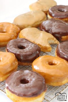 there are many donuts on the cooling rack