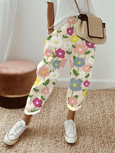 DescriptionSPU: SBB332611Material: Linen/PolyesterStyle: Casual/BohoPattern Type: FloralElastic: Small ElasticFit Type: LooseWaist Type: Mid Waist *The item does not include any accessories in the picture, unless stated otherwise in the product description. Size chart Size WaistHipBottom Length CM INCHCM INCHCM INCH S 66.0 25.98113 44.4999.0 38.98 M 69.5 27.36117 46.06100.5 39.57 L 73.0 28.74121 47.64102.0 40.16 XL 76.5 30.12125 49.21103.5 40.75 2XL 80.0 31.50129 50.79105.0 41.34 3XL 83.5 32.87133 52.36106.5 41.93 4XL 87.0 34.25137 53.94108.0 42.52 Multicolor Printed Harem Pants For Summer, Casual Multicolor Print Bottoms With Elastic Waistband, Loose Fit Floral Print Harem Pants For Spring, Spring Multicolor Print Pants With Elastic Waistband, Casual Multicolor Floral Print Pants, Summer Floral Print Harem Pants For Vacation, Casual Multicolor Harem Pants For Spring, Casual Boho Print Pants For Spring, Casual Boho Print Pants For Vacation