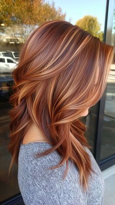 Hair Highlighting Ideas, Copper Brown Hair Highlights, Chunky Highlights For Brown Hair Caramel, Dark Copper Hair With Blonde Highlights, Lowlights For Redheads, Auburn Hair Blonde Highlights, Honey Copper Hair Caramel Highlights, Copper Color Hair, Copper Highlights On Black Hair