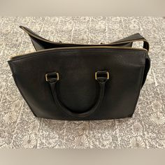 Clare V Sandrine Satchel Bag - Leather Black Gravel; In Excellent Used Condition. Only Used A Few Times. Discontinued Bag. No Stains Or Scratches. Dimensions - 13l X 10h X 7.5d Comes With Dust Bag. Evening Black Briefcase With Gold-tone Hardware, Formal Tote Briefcase With Zipper Closure, Formal Briefcase Tote With Zipper Closure, Formal Briefcase With Zipper Closure, Elegant Black Briefcase With Gold-tone Hardware, Elegant Formal Bags With Zipper Closure, Elegant Black Briefcase With Zipper Closure, Chic Formal Bag With Zipper Closure, Elegant Formal Briefcase With Zipper Closure