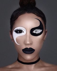 Extreme Make-up, Fantasy Make-up, Halloweenský Makeup, Black And White Makeup, Face Art Makeup, Halloween Makeup Inspiration, White Makeup