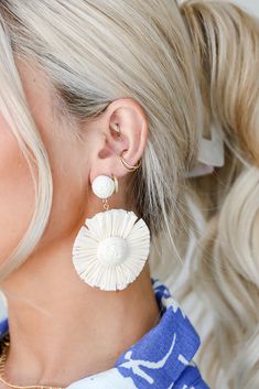 Finish off any of your favorite summery looks with a bold and colorful addition like the Gemma Straw Statement Earrings! These cute earrings feature a straw circle design with a stud post back! Style the Gemma Earrings with any outfit to instantly upgrade your vacay look! Available in 2 colors. Straw Circle Stud Post Back One Size | Length 2.75” Trendy Circle Earrings For Spring, White Flower Earrings For Beach, White Earrings For Beach And Spring Season, Summer Vacation Drop Flower Earrings, Beige Round Summer Jewelry, Summer Vacation Flower Drop Earrings, Round Beach Earrings For Summer, Cream Earrings For Summer, Adjustable Flower Earrings For Summer Vacation