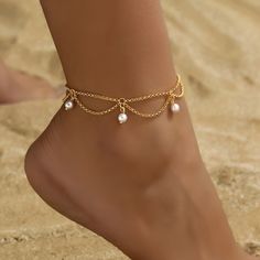 Pearl Ankle Bracelet, Ankle Jewelry, Pearl Necklace Designs, Holiday Theme, Classy Jewelry, Foot Jewelry, Ankle Bracelet, Vacation Style, Anklet Jewelry