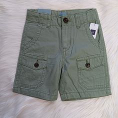 New With Tags. Size 2 Yrs From A Pet Free, Smoke Free Home. Spring Playtime Shorts With Pockets, Green Bottoms With Pockets For Playwear, Playtime Bottoms With Pockets And Short Length, Short Bottoms With Pockets For Playtime, Green Cotton Playtime Shorts, Green Cotton Shorts For Playtime, Casual Green Bottoms For Playtime, Green Shorts With Pockets For Playwear, Green Playtime Shorts