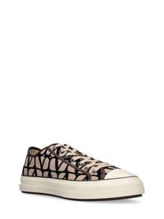 Find VALENTINO Toile Iconographe Low Top Sneakers on Editorialist. Front lace-up closure. All over logo pattern placement may vary. Rubber sole Tom Ford Beauty, Versace Brand, Leather And Canvas, Branded Belts, Logo Pattern, Crossbody Messenger Bag, Low Top Sneakers, Black Sneakers, Flat Espadrilles