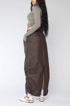 Brown Cargo Skirt Outfit, Cargo Skirt Outfit, Acubi Aesthetic, Cargo Skirts, Frankie Collective, 90s Outfits, Drip Fits, Making Clothing, Garment Industry