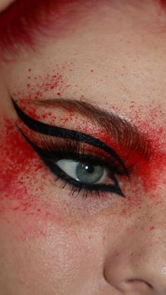 Wrath Makeup Seven Deadly Sins, Blood Splatter Makeup Looks, Halloween Blood Splatter Makeup, Wrath Makeup, Blood Splatter Makeup, Blood Face Paint, Blood Eyeliner, Spooky Eyeliner