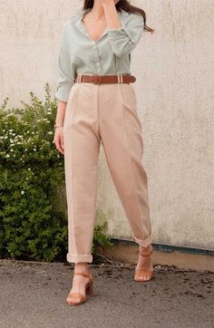 High Waisted Trouser Patterns For Women, Beige Belted Bottoms For Work, Fitted High Waist Bottoms With Belted Cuffs, Womens Trousers Outfits, Pant Trousers Women Outfit, High Waisted Trousers Outfit, Vintage High Waisted Pants, Trouser Pants Pattern, Scrunchie Pattern