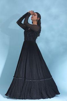 Dance the night away at weddings in this royal black embellished Anarkali suit. It comes with a matching dupatta. Shop designer suits in USA from Pure Elegance. Suits Sharara, Anarkali Suits Designer, Suit With Dupatta, Sharara Suits, Designer Lehengas, Fashion Journals, Pure Elegance, Dresses Designer, Traditional Fabric