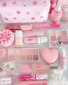 Pink Stuff Girly Cute, Goth Aesthetic Makeup, Pink Makeup Products, Y2k Makeup, Eyeshadow Products, Formal Makeup, Makeup Aesthetic, Top Makeup Products