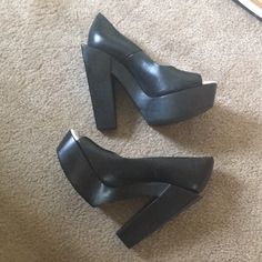 Vintage Y2k Zara (Never Worn Outside!) Platform Peep Toe Heels. Genuine Leather. On Trend But Unique. New Condition See Photos For Measurements Black Ultra Platform Zara Shoes, Peep Toe Heels, Zara Black, Platform Heels, Vintage Y2k, Genuine Leather, Zara, Size 6, Women Shoes