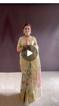 How To Drape Organza Saree, Open Pallu Saree Style, Organza Saree Draping Styles, Blouse For Organza Saree, Organza Saree Look, Sari Draping, Saree Pallu, Saree Drape, Saree And Blouse