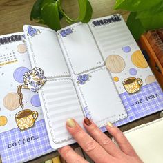 Bullet Journal Januar 2023 - Brunch zum Neuja Bujo Food Theme, Bujo Inspiration Ideas Weekly, Bujo Dutch Door Ideas, Bujo Dutch Door, Bujo Tracker Ideas, Food Journal Ideas, Bujo Weekly Spread Ideas, Notebook Journal Ideas, Dutch Door Bullet Journal