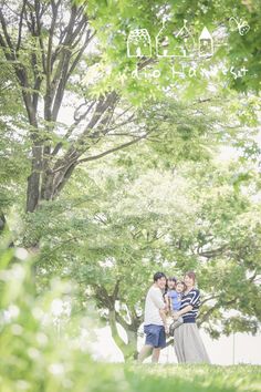 「ｐｒｅ」 ｜たくさんのえがおをHarvest♪ Outdoor Family Photos, Half Birthday, Family Photo Outfits, Family Posing, Family Outdoor, Photo Outfit, Beautiful Mind, Family Photoshoot, Baby Photos