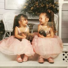 Maddie and Mackenzie ziegler Maddie And Mackenzie Ziegler, Mackenzie Ziegler Dance Moms, Mackenzie Ziegler Dance, Irish Dance Dresses, Dance Moms Mackenzie, Ziegler Sisters, I Love U So Much