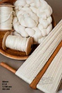 there are many different types of yarn on the table