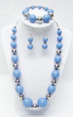 Round Light Blue & Silver Graduated Acrylic Bead Blue Beaded Round Beads Jewelry Sets, Blue Beaded Jewelry Sets With Round Beads, Blue Beaded Jewelry Sets, Elegant Light Blue Jewelry With Large Beads, Light Blue Jewelry With Colorful Beads For Jewelry Making, Adjustable Beaded Blue Jewelry Set, Diy Jewelry Rings, Silver Turquoise Jewelry, Diy Jewelry Necklace