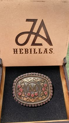 Quince Belt Buckles, Belt Buckle Ideas, Vaquera Belts, Cute Belt Buckles, Custom Belt Buckles, Casual Country Outfits, Adopt Idea, Cowgirl Style Outfits, Cowgirl Accessories