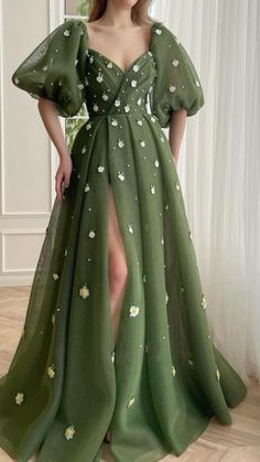 #wintertrends #winterdress #promdress #trendy #outfits #fashionoutfits #hairtrends #hairstyles #trendyhair #trendyhairstyles #winteraesthetic #winterchic #wintervibes #aesthetic #billionairelifestyle #girllife #winterfashion #luxury #luxurouslifestyle #homedecore #Christmasdecore #Christmashomedecore #woman #uggs #winteroutfits2022 #fancydress #snow #Christmas #valentine’sdaynaildesigns #februarynails #pinkvalentinesnails #nudebaddienails #beautereveillon #selfcare #winterrecipes #summeroutfits #springnails #nails2023trends #springoutfits #promhairstyles Princess Evening Dress, Teuta Matoshi, Prom Elegant, Simple Frocks, Gowns Prom, Designer Dresses Casual, Pretty Prom Dresses, Stylish Dress Book, Birthday Dresses