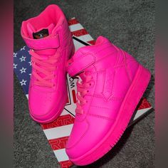 Nib Usa 13.5 Uk 12.5 Eur 31.5 Trendy High-top Sneakers For School, Pink High-top Synthetic Skate Shoes, Pink High-top Skate Shoes For School, Pink High-top Sneakers For School, Girls Sneakers, Neon Pink, Size 13, Pink Color, Kids Shoes