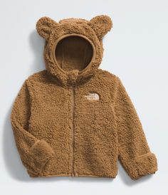 From cool summer nights to crisp fall days, the Baby Campshire Full-Zip Hoodie offers an extra layer of warmth that helps keep everyone smiling. Fully recycled midweight fleece and bear’s ears make it fun and functional, while fold-over mitts at the cuffs give you one less thing to worry about. As a Circular Design style, it’s recyclable with us at the end of its time with them. Kids' Baby (0-24M) [North Face, Northface, thenorthface, the northface, TNF, tnf] The North Face Baby, Toddler Outerwear, North Face Kids, Kids Fleece, Bear Hoodie, Bear Ears, Soft Shell Jacket, Kids Sweater, Baby Bear