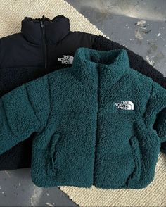 Doudoune The North Face, Looks Hippie, Winter Fashion Outfits Casual, Cold Outfits, Winter Outfit Inspiration, Easy Trendy Outfits, Simple Trendy Outfits, Fashion Fits, Mode Inspiration