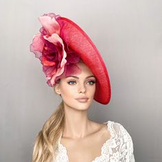 Luxury Elegant Red Costume Hats And Headpieces, Red Ascot, Ascot Horse Racing, Race Day Hats, Red Fascinator, Fascinator Wedding, Horse Races, Royal Ascot Hats, Pink Fascinator