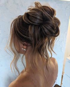 Wedding Day Hair Bridesmaids, Up Dos Wedding Hairstyles, Bridesmaid Hair That Will Stay, Up Hairstyles For Homecoming, Updos For Thick Hair Wedding, Up Dos Bridesmaids, Updo Long Hair Bridesmaid, Bridesmaid Hairstyles Messy Bun, Up Do Hairstyles For Bridesmaids