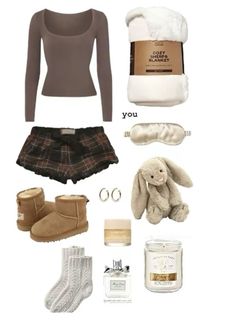 House Lounge Outfits, Pj Outfit, October Outfits, Pijamas Women, Lounge Outfits, Fall Girl, Preppy Clothes, Skandinavian Fashion