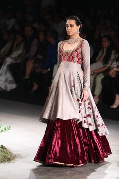 Lavender Outfit, Elegant Fashion Outfits, Rahul Khanna, Creative Outfits, Dia Mirza, India Fashion Week, Designer Kurti Patterns, Amazon India