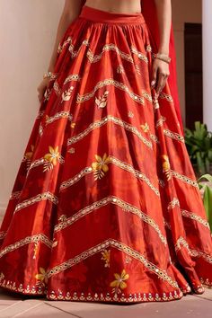 Red lehenga with an attached cancan, floral print and floral, thread and mirror embroidery. Comes with a padded draped blouse and a dupatta. - Aza Fashions Red Floral Lehenga, Lehenga Silk, Isha Gupta, Lehenga Pattern, Mirror Embroidery, Draped Blouse, Red Lehenga, Set For Women, Aza Fashion