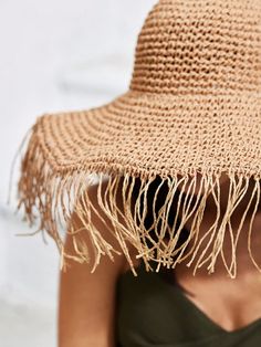 Protect yourself from the sun while looking stylish with this wide brim straw hat. Perfect for vacations, picnics, and beach days, it features tassels for an added touch. Stay cool and comfortable while enjoying your outdoor activities. Color : Khaki Details : Fringe Style : Boho Material : Straw Product Technique : None Size Crown one-size 56 Trendy Woven Sun Hat For Vacation, Straw Hat For Beach Season And Summer Outings, Woven Straw Hat For Beach Season Vacation, Summer Beach Woven Hats, Bohemian Lightweight Hat For Vacation, Woven Straw Hat For Beach In Summer, Lightweight Bohemian Straw Hat For Beach, Bohemian Straw Hat For Vacation Warm Weather, Bohemian Straw Hat For Warm Weather Vacation