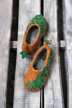 'Ivy Wall' Product description: Our felt slippers are totally handcrafted of 100% pure wool with warm water, soap, love and care. The sole, made of craft foam, is firmly glued. Felted slippers are extremely solf, light, comfortable and long-wearing. It will serve you trully for long years. Each pair of slippers is whole-felted and is handmade. None of the manifacturing techniques are being used. Thus your slippers will be unique even if there's a certain likeness with the others from the model r Handmade Comfortable Felt Slippers, Comfortable Handmade Felt Slippers, Felted Shoes, Ivy Wall, Cat Slippers, Wool Shoes, Felt Shoes, Felted Slippers, Foam Crafts