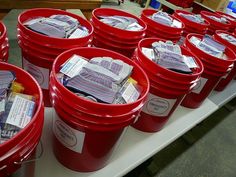 Build a 5 Gallon Bucket Emergency Supply Kit or find a pre-made one. Prepare yourself for Floods, Tornadoes, Civil Unrest, or Zombie Apocalypse! Five Gallon Bucket, 5 Gallon Buckets, Emergency Food Supply, Emergency Preparedness Kit, Prepper Survival, Emergency Supplies, Emergency Food, Emergency Prepping