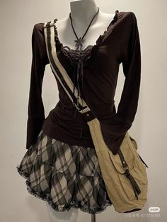 Downtown Outfits, 2000s Fashion Outfits, Creation Couture, Grunge Goth, Swaggy Outfits, Really Cute Outfits, Visual Kei, Looks Style, Dream Clothes