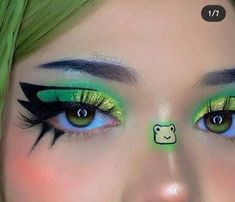 Makeup Verde, Makeup Texture, Drawing Makeup, Hippie Makeup, Drag Make-up, Parade Ideas, Clever Halloween, Makeup Drawing, Cute Eye Makeup