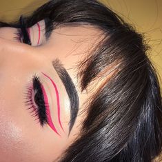 Hot Pink Eyeliner, Make Up Gold