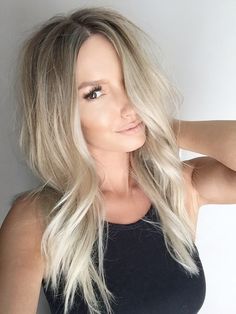 Pinterest: @wornflannel18 Balayage Blond, Haute Hair, Blonde Hair Inspiration, Beauty Hair Makeup, Hair Affair, Platinum Blonde Hair, Hair Envy, Love Hair