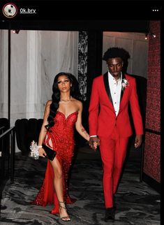 Red And Black Prom Tuxedo, Red And Black Prom Outfit Men, Red Prom Looks For Guys, Red And White Prom Suit, Couple Prom Outfits Ideas, Red Prom Pictures, Red Prom Suits For Black Men