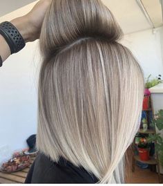 Med Blonde Balayage, Ask Blonde Hair, Winter Blonde Hair Short, Ash Blonde Balayage Bob, Long Ash Blonde Hair, Platinový Blond, Best Haircuts For Women