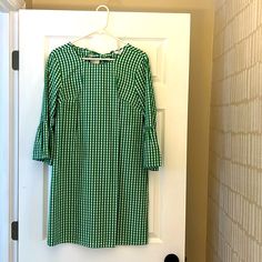 New Crown & Ivy Kelly Green Gingham Dress Has Bell Sleeves! I Removed The Tags But It Has Not Been Worn. Excellent Condition! Size Medium 100% Cotton No Trades Spring Gingham A-line Dress, Spring Plaid A-line Dresses, Spring A-line Gingham Plaid Dress, Spring Gingham A-line Plaid Dress, Spring Gingham Plaid A-line Dress, Preppy Mini-length Spring Dress, Preppy Mini Length Spring Dress, Preppy Mini Length Dress For Spring, Preppy Spring Workwear Dresses