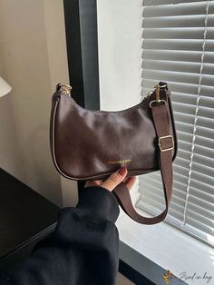 BirdinBag - Adjustable Strap PU Hobo Bag with Letter Graphic Purse Outfit, My Style Bags, Everyday Purse, Brown Crossbody Bag, Brown Purse, Brown Shoulder Bag, Brown Leather Bag, Leather Coin Purse, Brown Purses